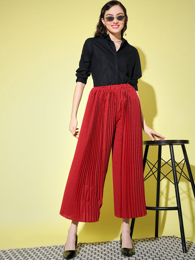 Outfits to wear with red flowy pants  Pleated Palazzo Pants Outfits   Fashion accessory Palazzo pants Pleated Palazzo Pants